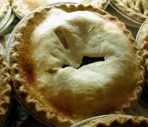 Apple pie is an American classic. What kind of apples do you out in your pie? We used Granny Smith & Braeburn.